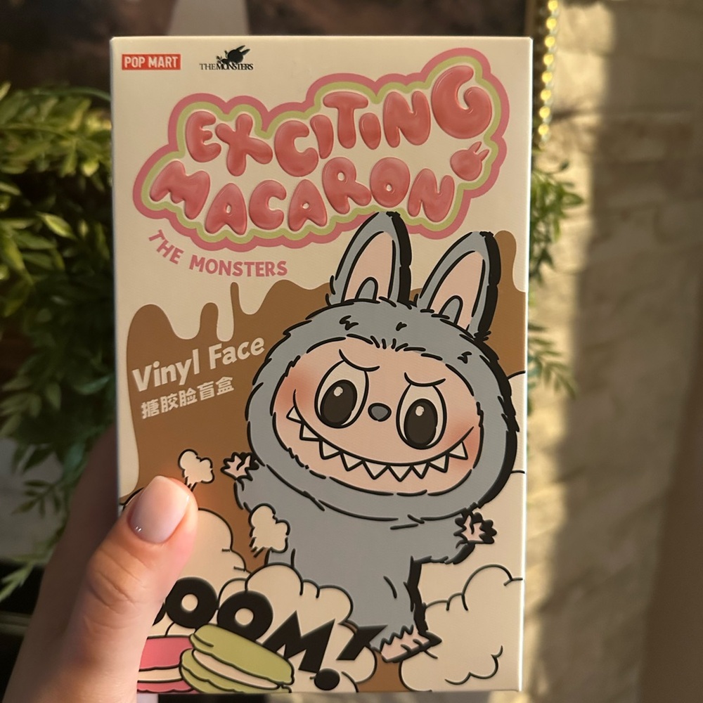 Pop Mart Exciting Macaron Vinyl Face